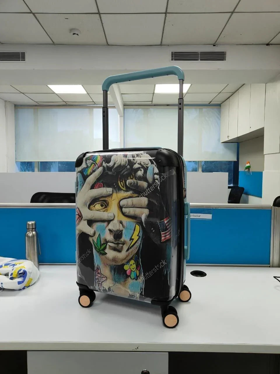 Why Custom Design Luggage Is the Perfect Valentine’s Gift
